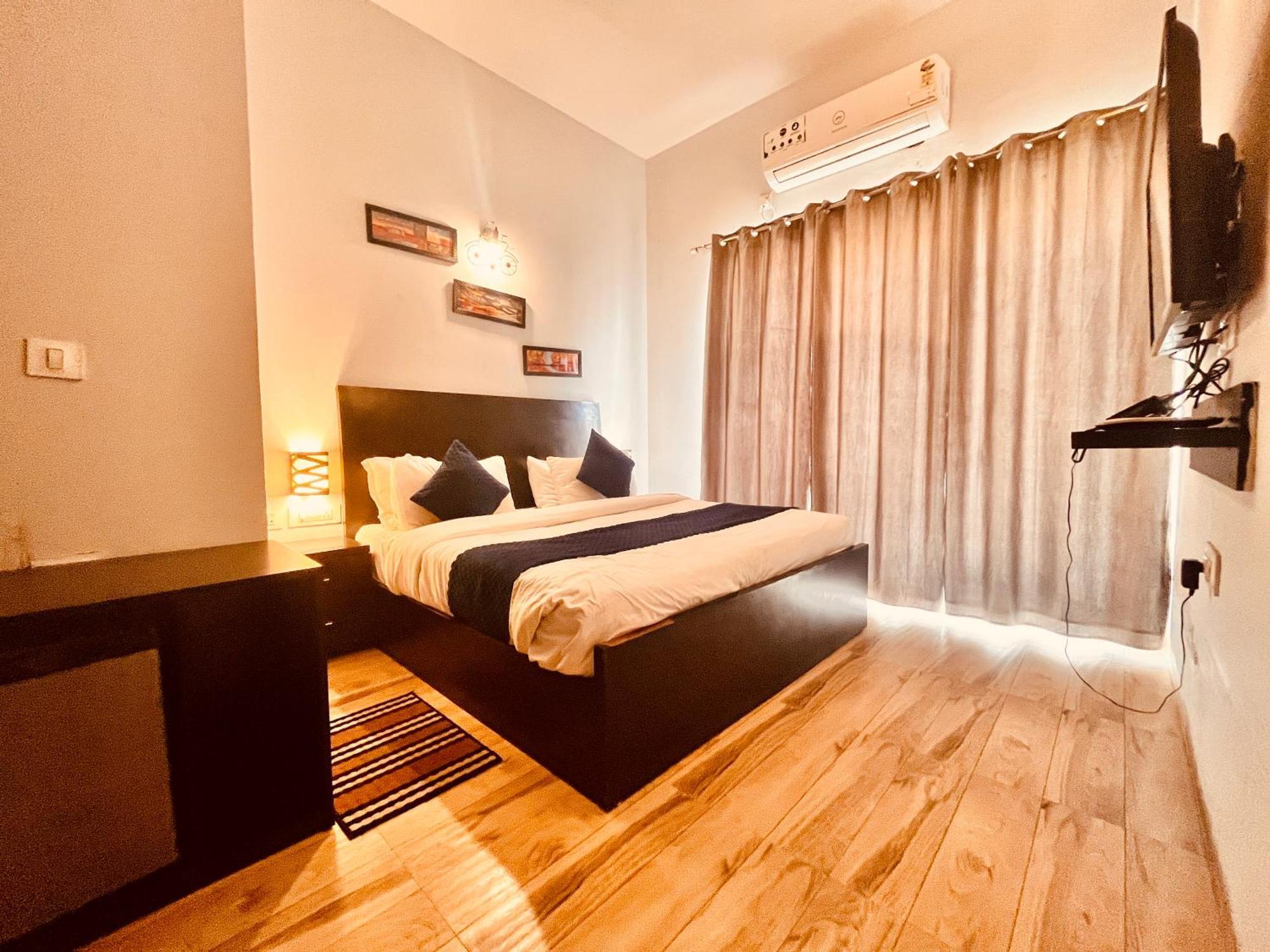 Pearl Grand Boutique Cottage In Omaxe Anandam Vrindavan - #Premium Ac Rooms With Balcony #Big Parking #Lift #Garden #Peaceful Area #Near Prem Mandir #Property Of The Year #Most Awarded Luaran gambar