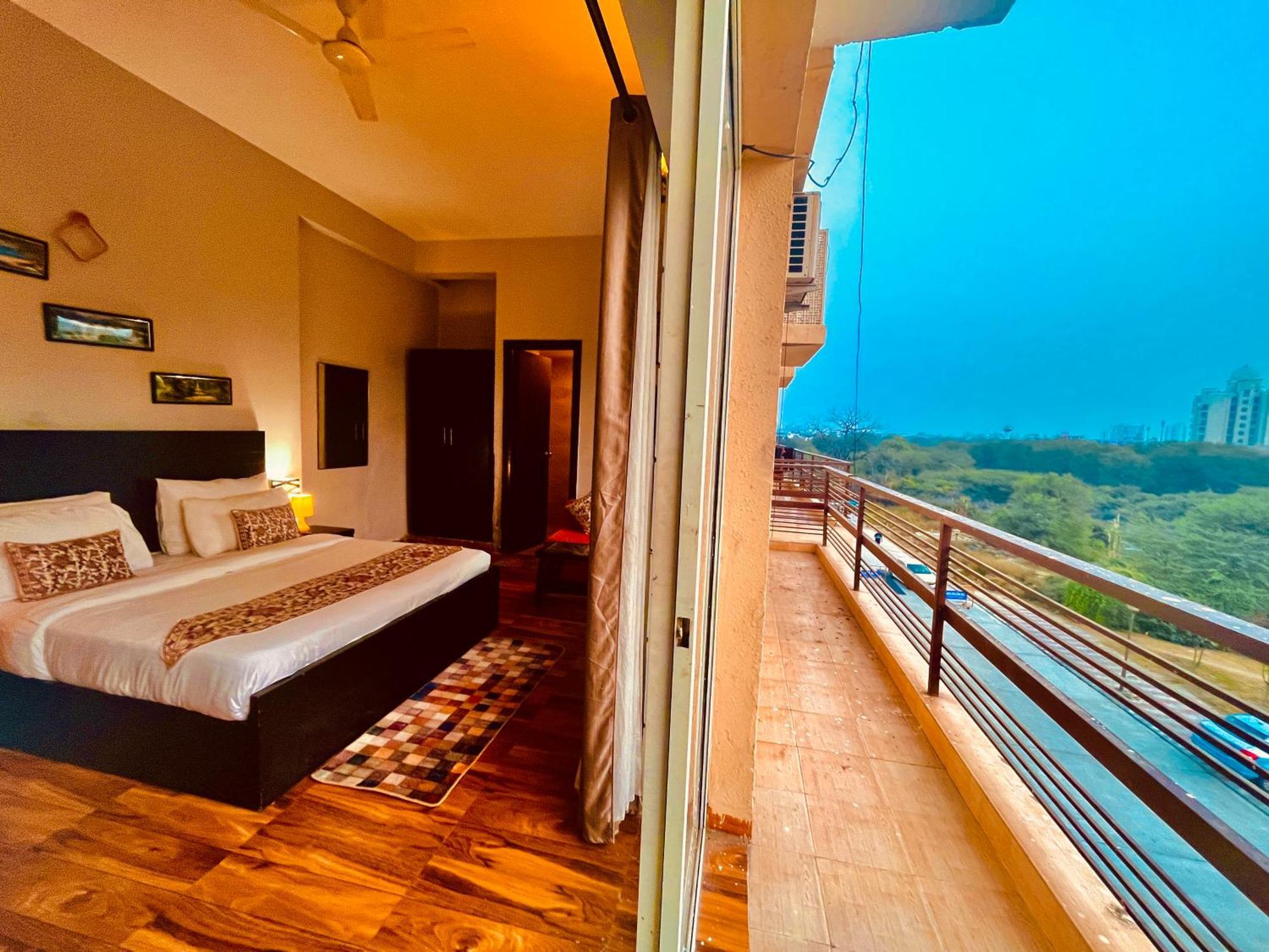 Pearl Grand Boutique Cottage In Omaxe Anandam Vrindavan - #Premium Ac Rooms With Balcony #Big Parking #Lift #Garden #Peaceful Area #Near Prem Mandir #Property Of The Year #Most Awarded Luaran gambar